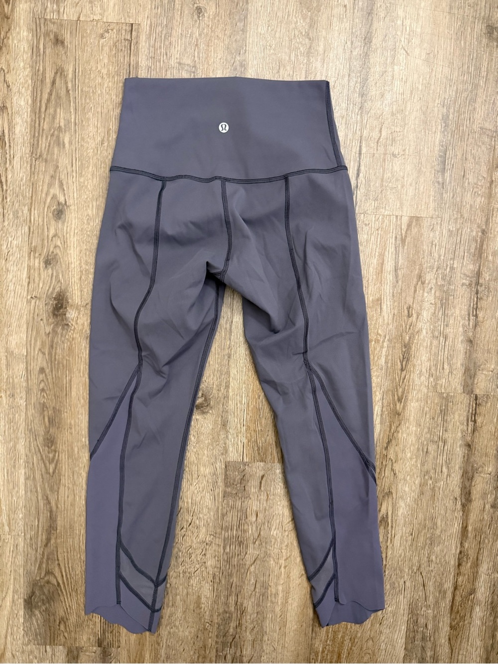Lululemon • Wunder Under Crop II Roll Down Scallop Luxtreme Leggings - Picture 11 of 14
